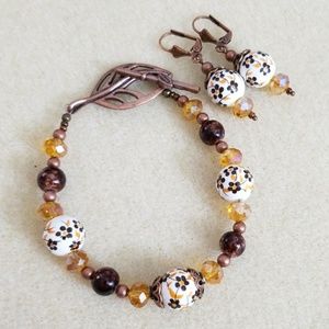 Brown and gold glass beaded bracelet